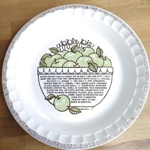 Vintage Royal China by Jeanette Apple Pie Dish Pan